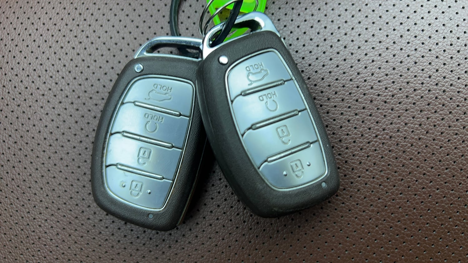 Used 2021 Hyundai Alcazar Platinum (O) 6 STR 2.0 Petrol AT Petrol Automatic extra CAR KEY VIEW
