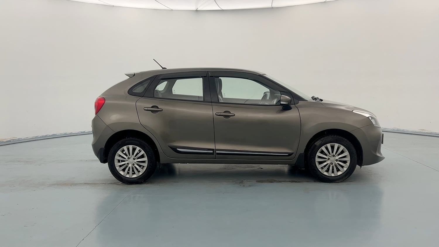 Used 2019 Maruti Suzuki Baleno Delta Petrol Manual exterior RIGHT SIDE VIEW