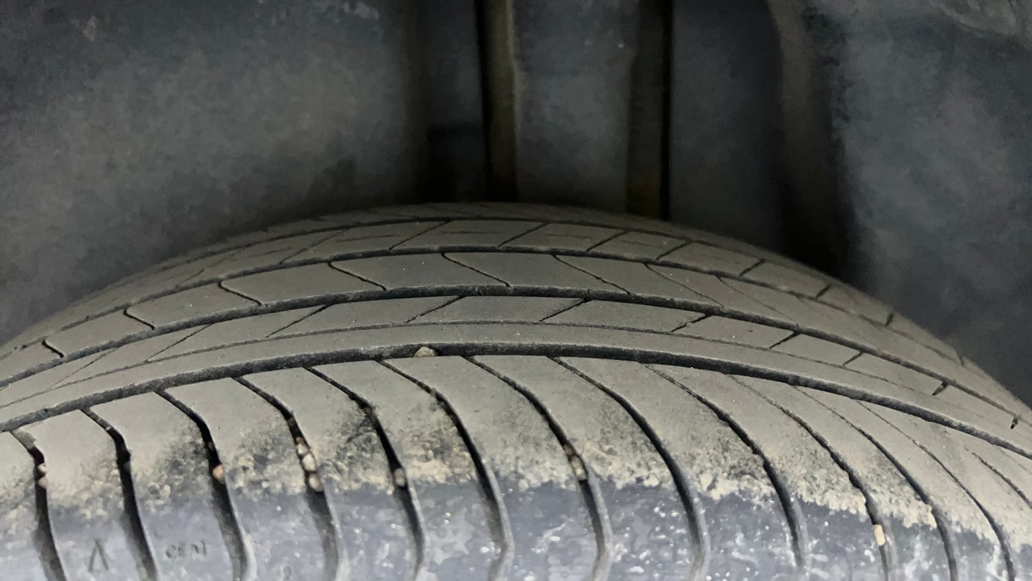Used 2024 Skoda Kushaq Style 1.0L TSI MT Petrol Manual tyres LEFT REAR TYRE TREAD VIEW