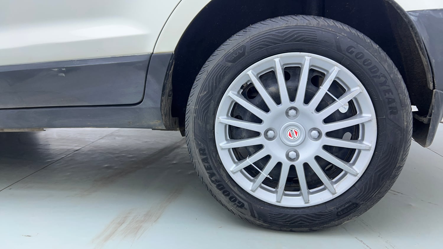 Used 2021 Ford EcoSport Trend 1.5L TDCi Diesel Manual tyres LEFT REAR TYRE RIM VIEW