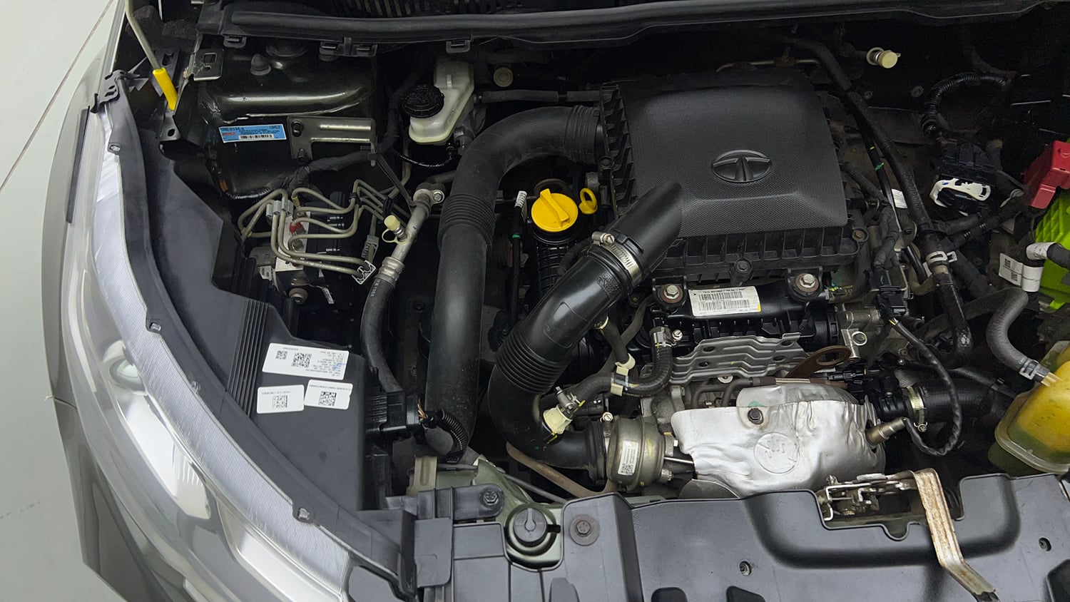 Used 2021 Tata Nexon XM Petrol Manual engine ENGINE RIGHT SIDE VIEW