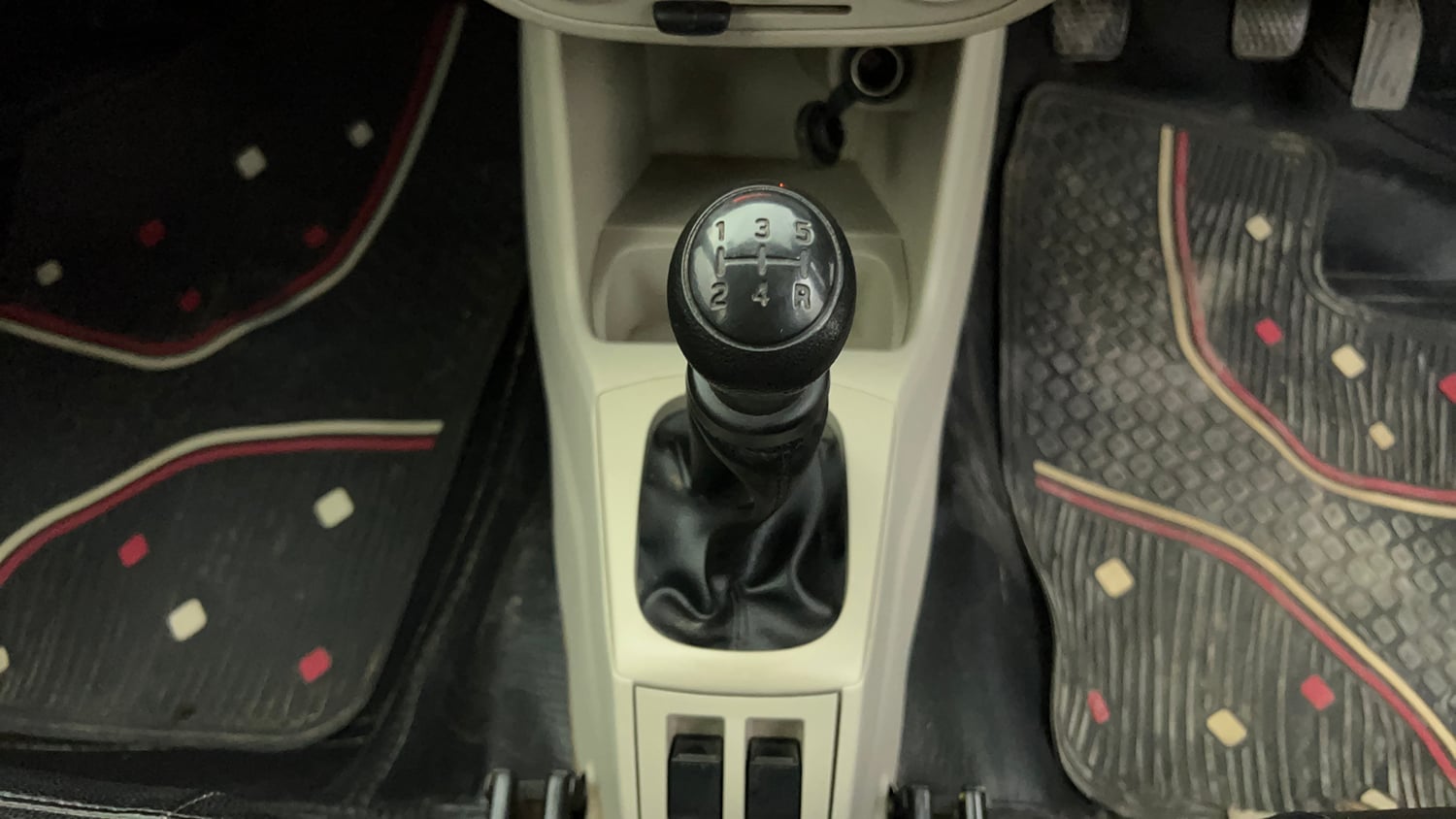 Used 2020 Maruti Suzuki Alto 800 VXi Petrol Manual interior GEAR  KNOB VIEW