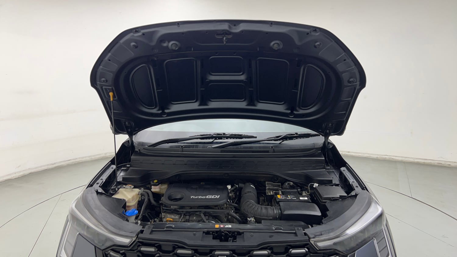 Used 2024 Kia Sonet X Line 1.0 Turbo Petrol DCT Petrol Automatic engine ENGINE & BONNET OPEN FRONT VIEW