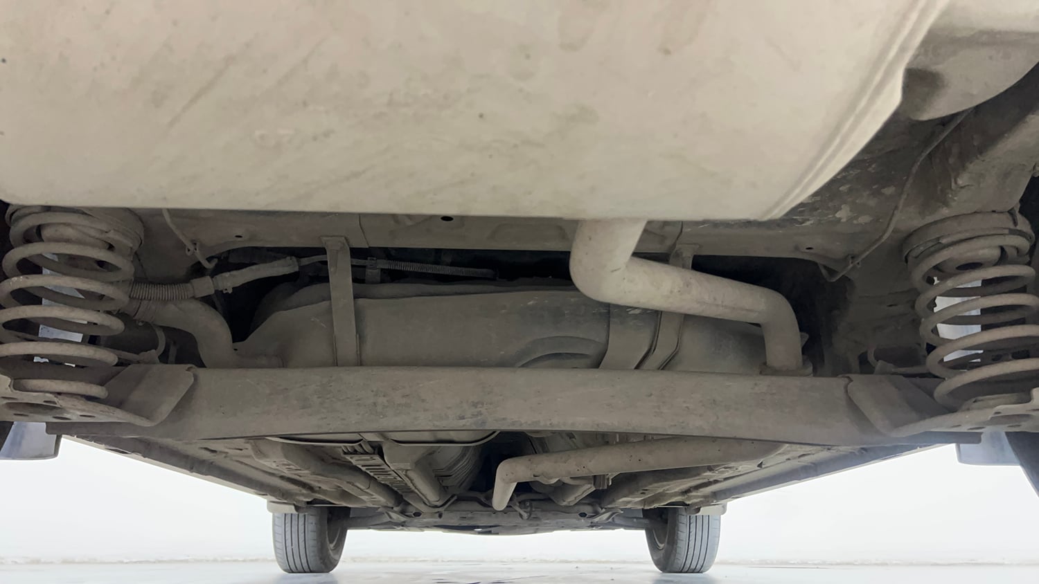 Used 2015 Hyundai Creta 1.6 SX Plus AT Diesel Automatic extra REAR UNDERBODY VIEW (TAKEN FROM REAR)