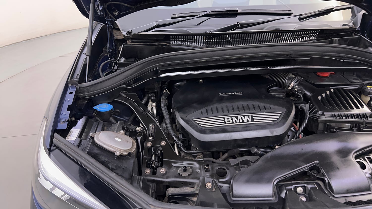 Used 2021 BMW X1 sDrive20d xLine Diesel Automatic engine ENGINE RIGHT SIDE HINGE & APRON VIEW
