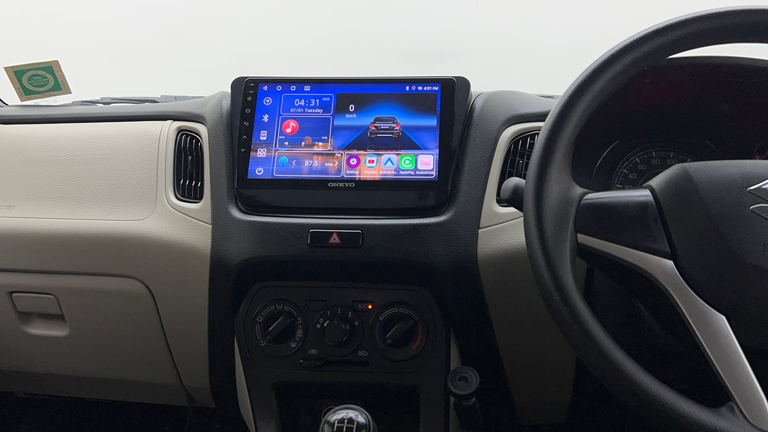 Used 2025 Maruti Suzuki Wagon R VXI 1.0 CNG Cng Manual interior MUSIC SYSTEM & AC CONTROL VIEW