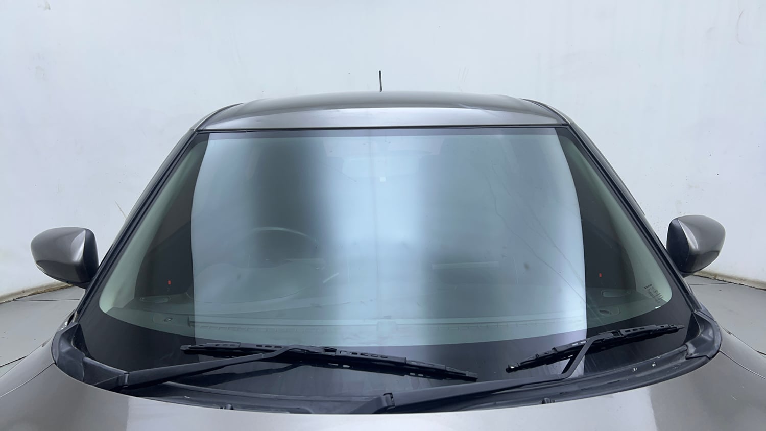 Used 2020 Maruti Suzuki Swift ZXi Plus AMT Petrol Automatic exterior FRONT WINDSHIELD VIEW