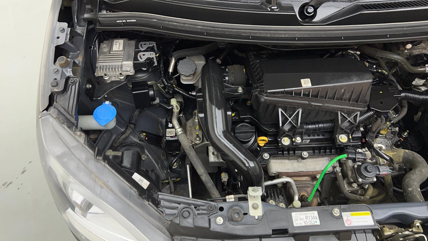 Used 2025 Maruti Suzuki Wagon R VXI 1.0 CNG Cng Manual engine ENGINE RIGHT SIDE VIEW