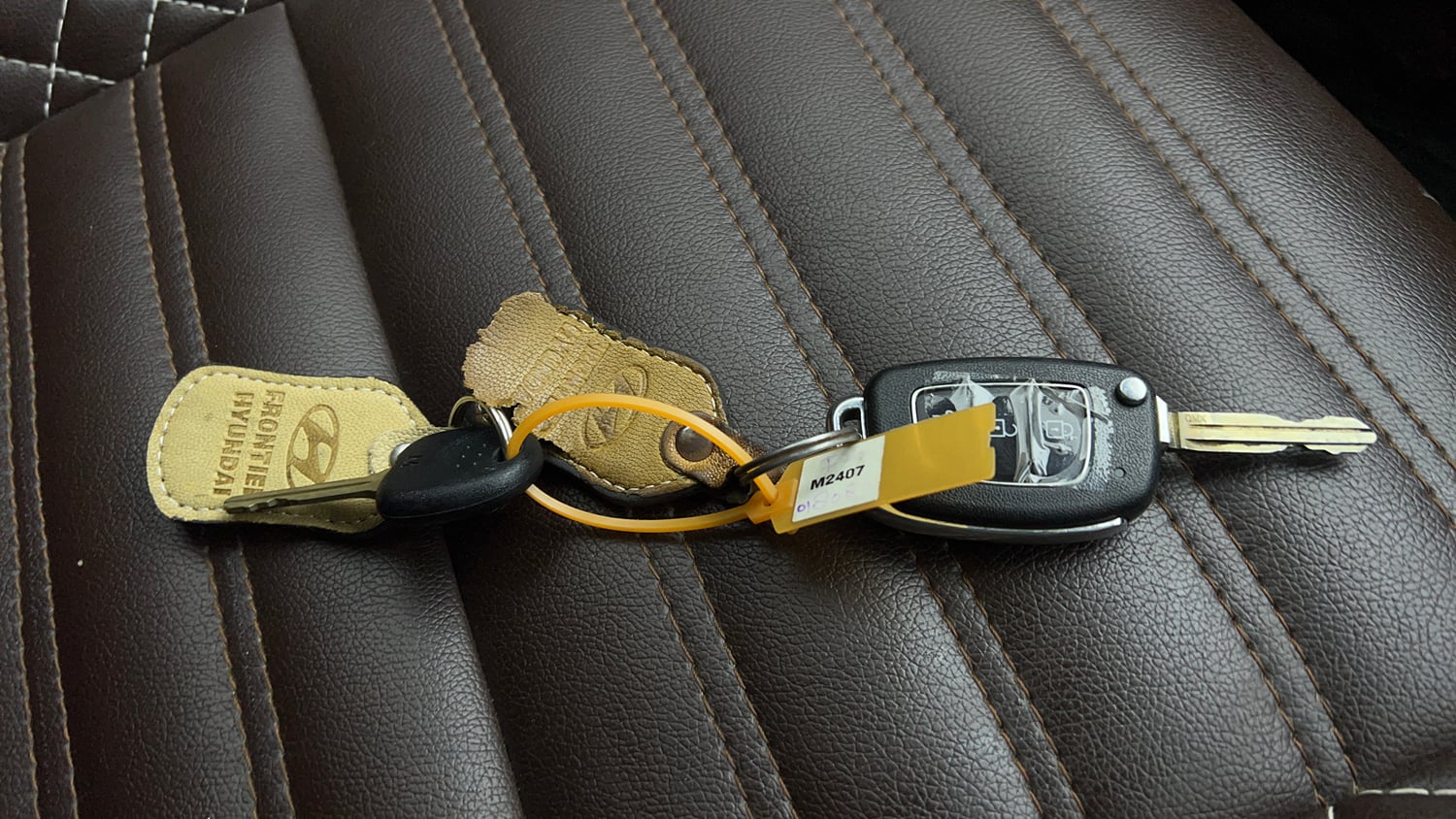 Used 2020 Hyundai i20 Sportz 1.2 MT Petrol Manual extra CAR KEY VIEW