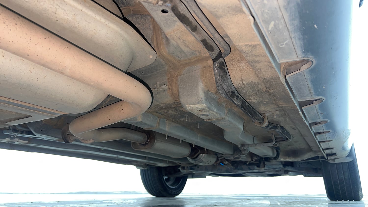 Used 2023 Hyundai Alcazar Platinum 7 STR 1.5 Turbo Petrol Petrol Manual extra REAR RIGHT UNDERBODY VIEW