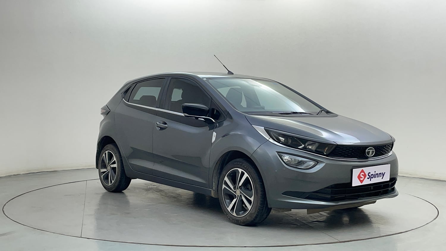 Used 2022 Tata Altroz XZ Petrol Petrol Manual exterior RIGHT FRONT CORNER VIEW