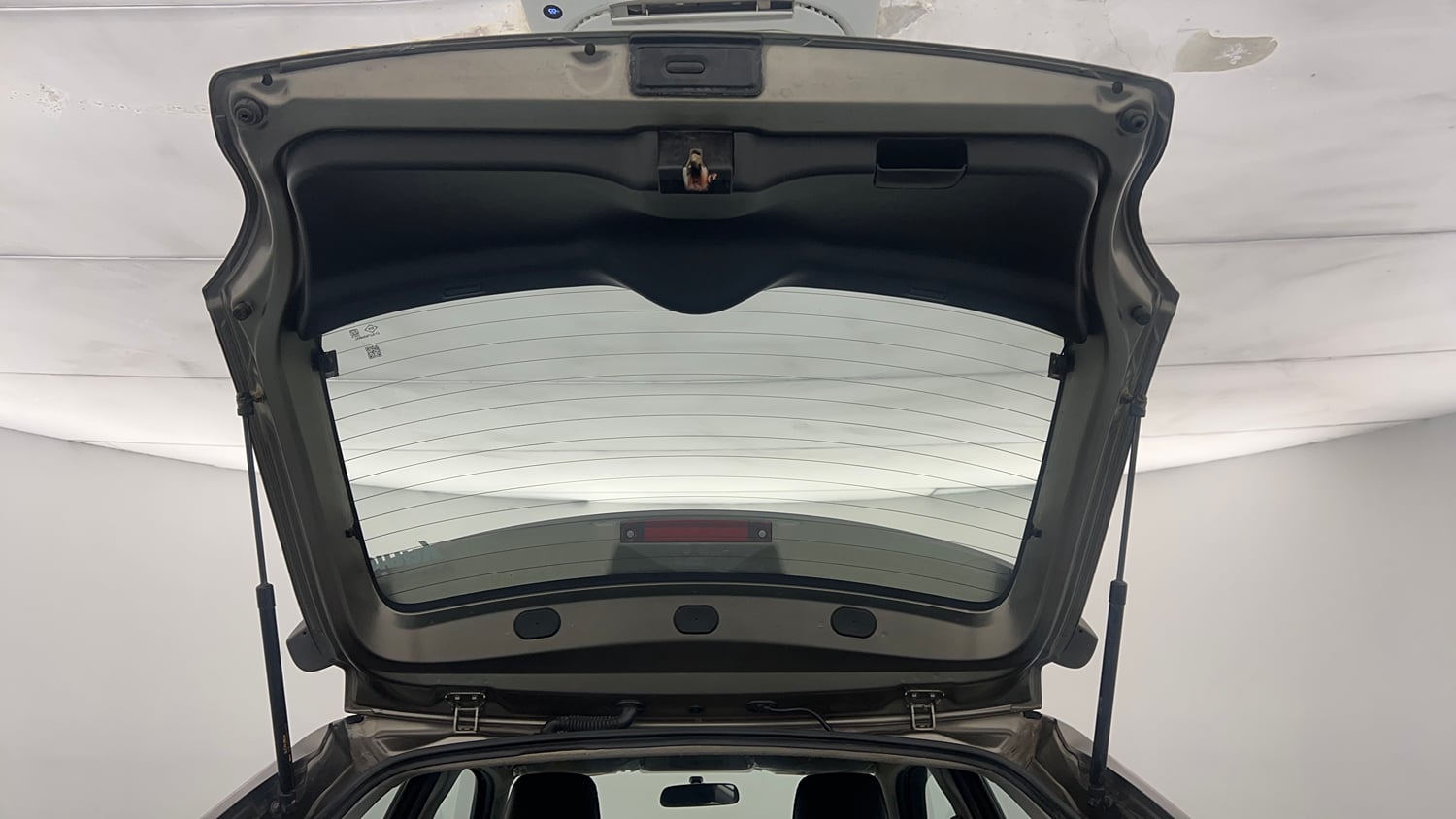 Used 2019 Maruti Suzuki Baleno Delta Petrol Manual interior DICKY DOOR OPEN VIEW