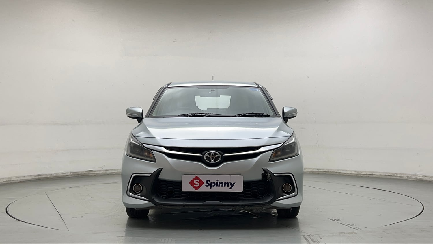 Used 2023 Toyota Glanza G AMT Petrol Automatic exterior FRONT VIEW