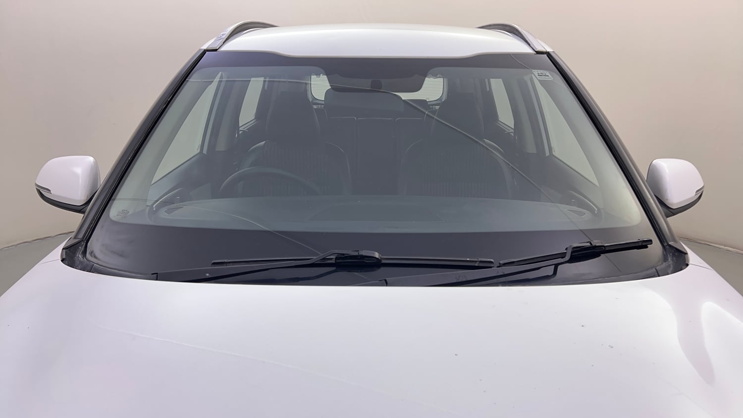 Used 2022 Kia Carens Prestige Plus 1.4 Petrol MT 7 STR Petrol Manual exterior FRONT WINDSHIELD VIEW