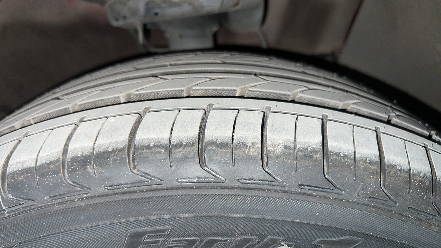 Used 2019 Hyundai Verna SX 1.6 VTVT Petrol Manual tyres RIGHT FRONT TYRE TREAD VIEW