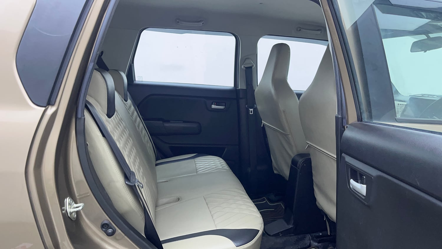 Used 2023 Maruti Suzuki Wagon R ZXI 1.2 AGS Petrol Automatic interior RIGHT SIDE REAR DOOR CABIN VIEW