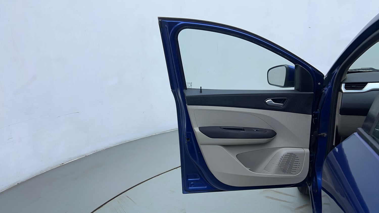 Used 2021 Renault Triber RXZ CNG (outside fitted) Cng Manual interior LEFT FRONT DOOR OPEN VIEW