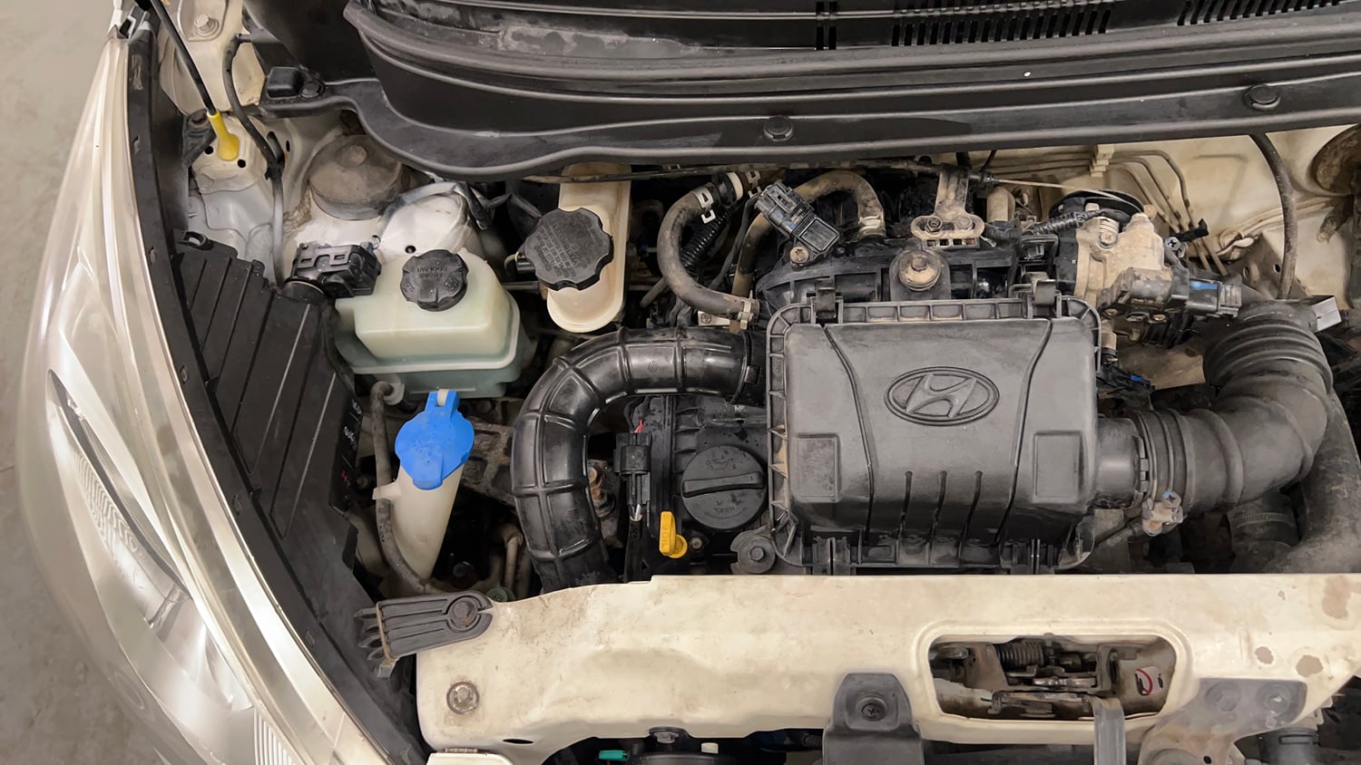 Used 2018 Hyundai Eon Magna + Petrol Manual engine ENGINE RIGHT SIDE VIEW