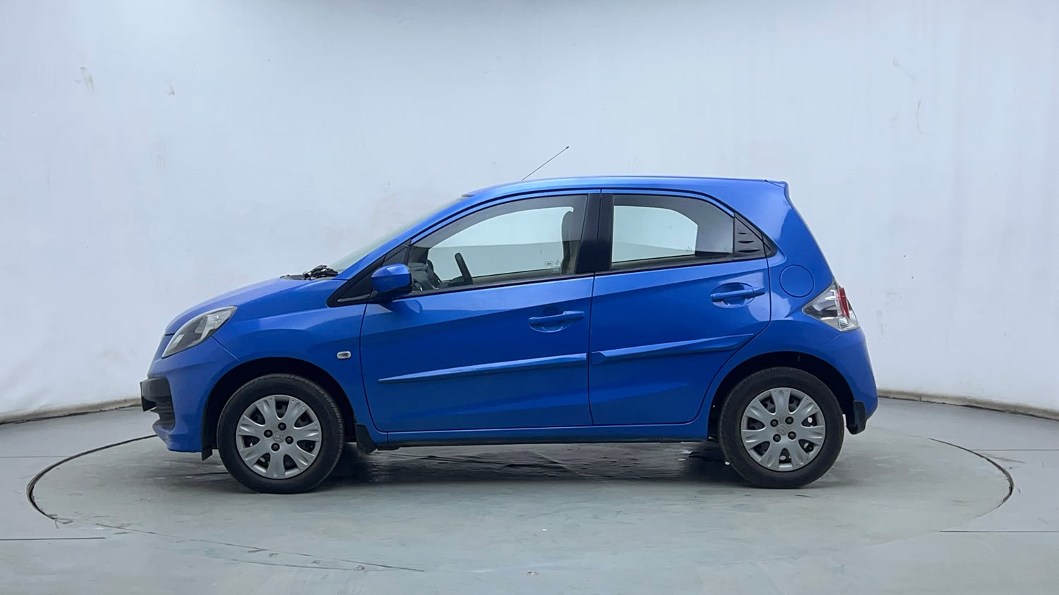 Used 2013 Honda Brio S MT Petrol Manual exterior LEFT SIDE VIEW