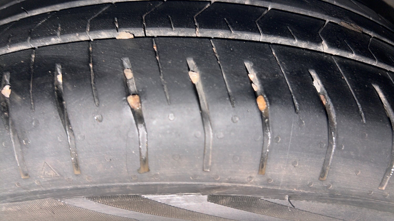 Used 2024 Hyundai Verna SX (O)1.5 Petrol MT Petrol Manual tyres LEFT REAR TYRE TREAD VIEW