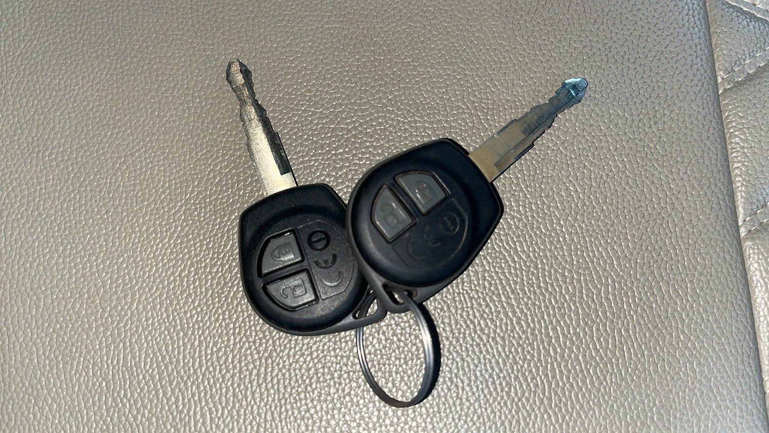 Used 2023 Maruti Suzuki Wagon R ZXI 1.2 AGS Petrol Automatic extra CAR KEY VIEW