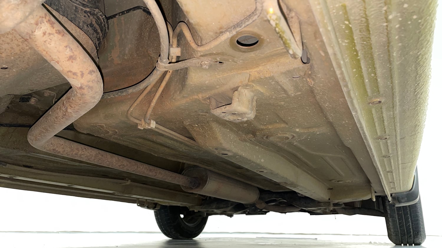 Used 2014 Maruti Suzuki Celerio VXi AMT Petrol Automatic extra REAR RIGHT UNDERBODY VIEW