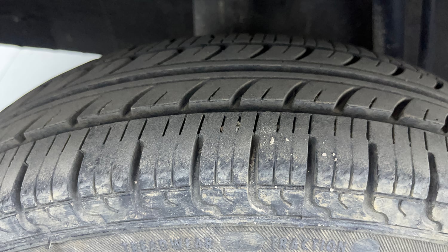 Used 2019 Renault Kwid CLIMBER 1.0 Petrol Manual tyres RIGHT REAR TYRE TREAD VIEW