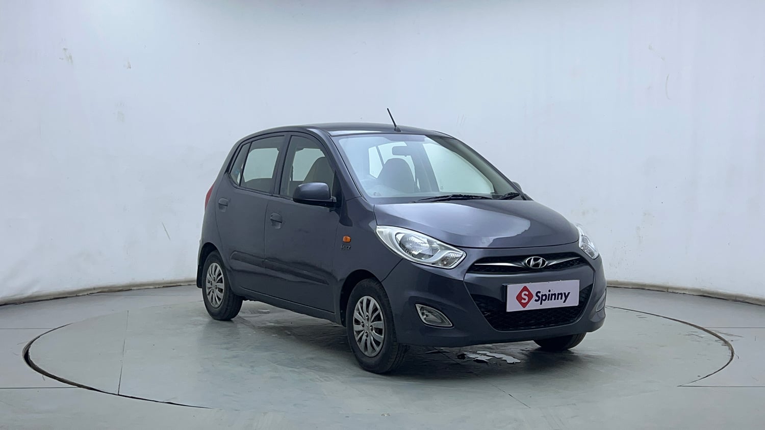 Used 2014 Hyundai i10 Sportz 1.1 iRDE2 Petrol Manual exterior RIGHT FRONT CORNER VIEW