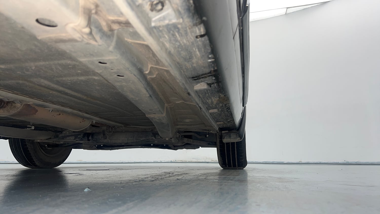 Used 2019 Maruti Suzuki Baleno Delta Petrol Manual extra REAR RIGHT UNDERBODY VIEW