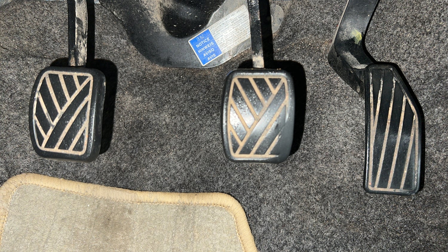 Used 2017 Maruti Suzuki Celerio VXi Petrol Manual interior PEDALS VIEW