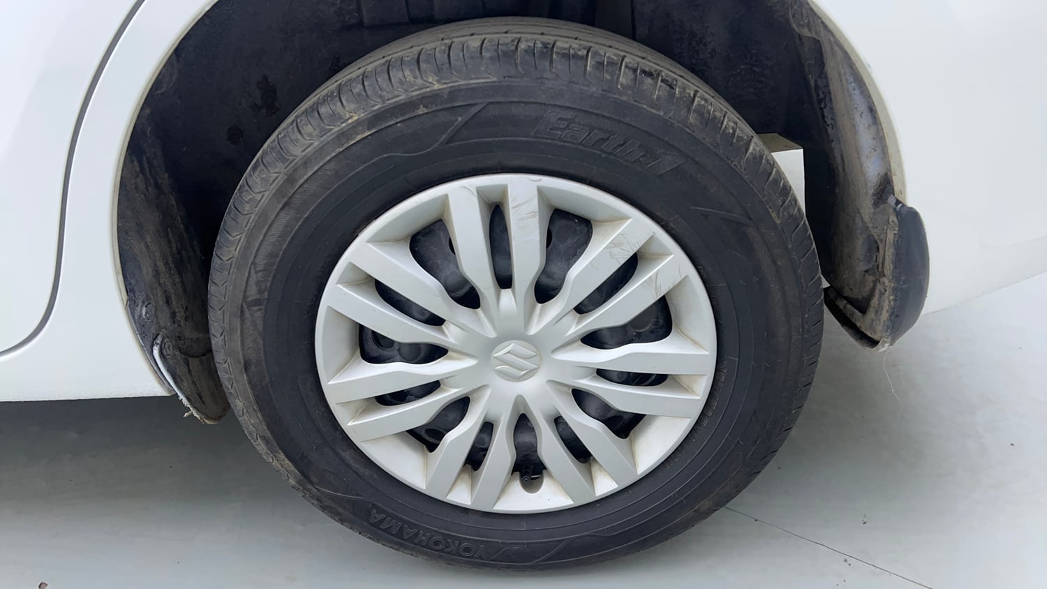 Used 2019 Maruti Suzuki Dzire VXi AMT Petrol Automatic tyres LEFT REAR TYRE RIM VIEW