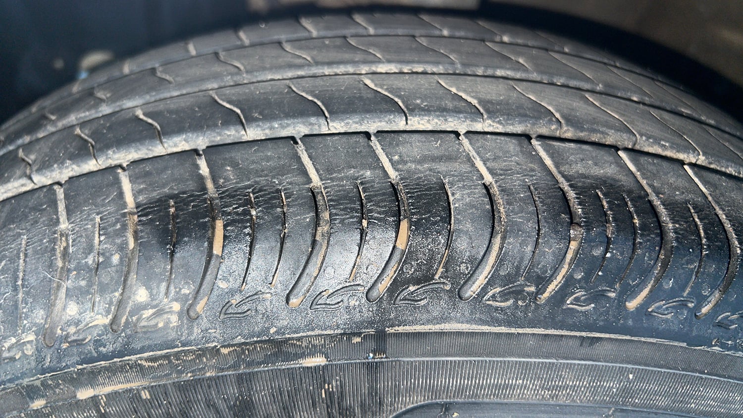 Used 2022 Maruti Suzuki Wagon R VXI 1.0 CNG Cng Manual tyres LEFT FRONT TYRE TREAD VIEW