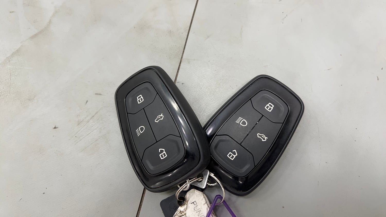 Used 2023 Tata Punch Creative Dual Tone Petrol Manual extra CAR KEY VIEW
