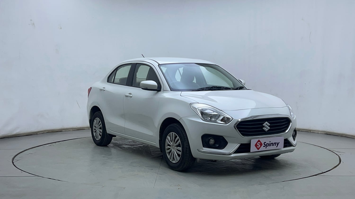 Used 2019 Maruti Suzuki Dzire VXi AMT Petrol Automatic exterior RIGHT FRONT CORNER VIEW