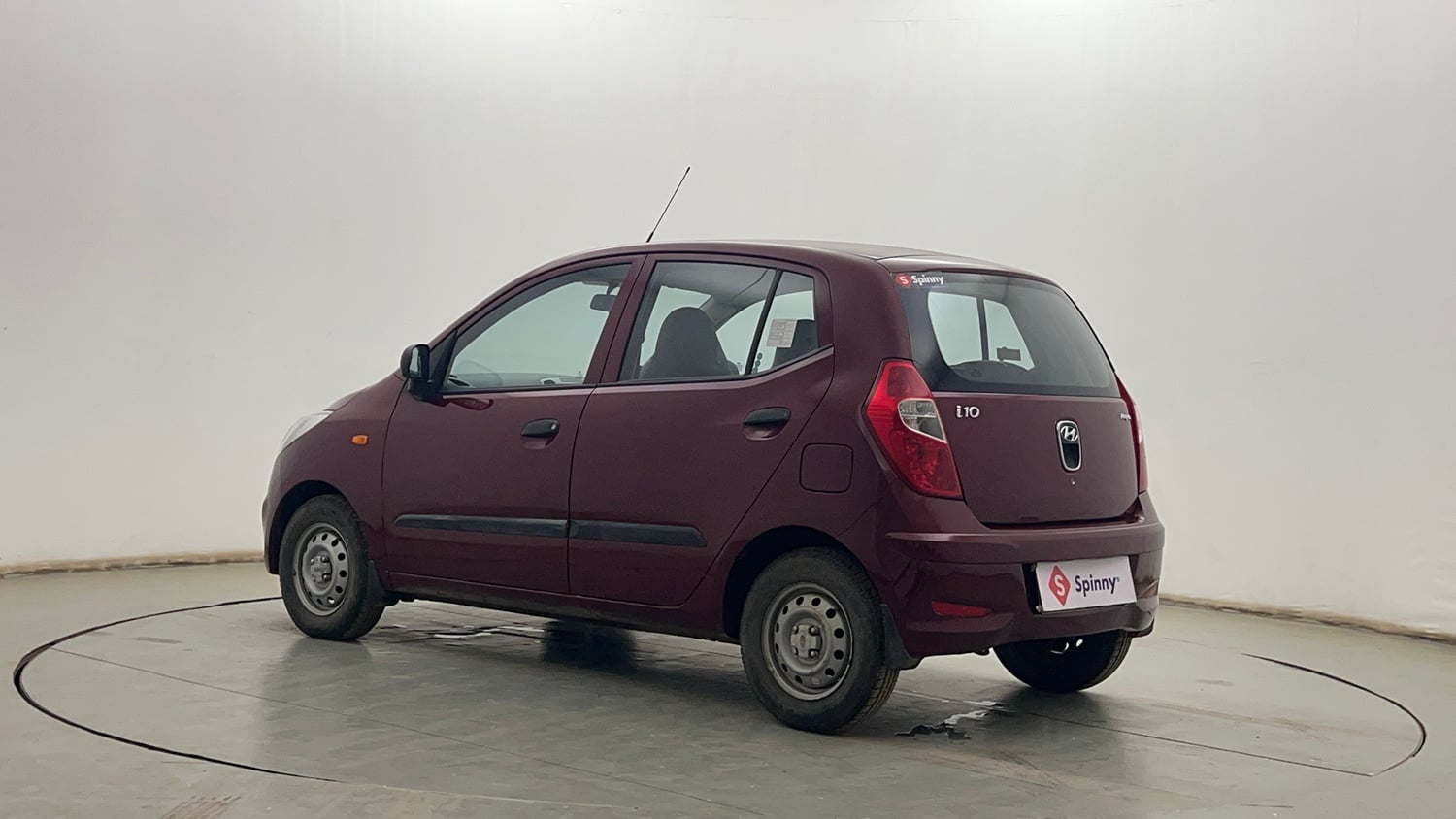 Used 2015 Hyundai i10 Magna 1.1 iRDE2 Petrol Manual exterior LEFT REAR CORNER VIEW