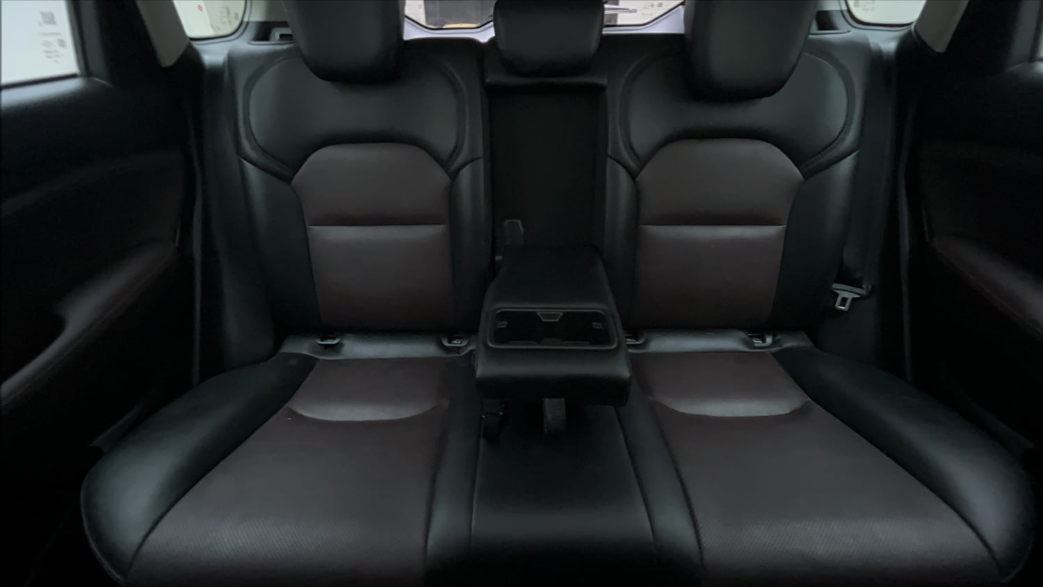 Used 2023 Maruti Suzuki Grand Vitara Alpha Smart Hybrid AT Petrol Automatic interior REAR SEAT CONDITION VIEW