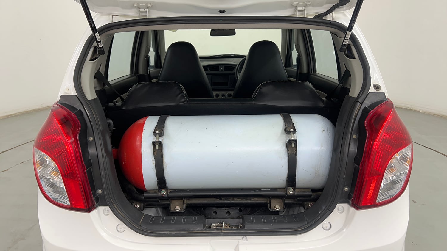 Used 2021 Maruti Suzuki Alto 800 LXi CNG Cng Manual interior DICKY INSIDE VIEW