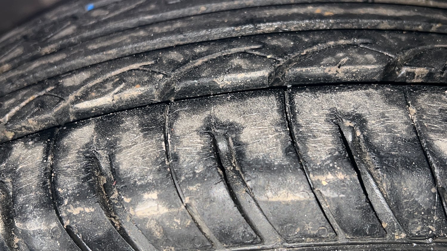 Used 2017 Honda Amaze 1.2 S i-VTEC Petrol Manual tyres RIGHT FRONT TYRE TREAD VIEW