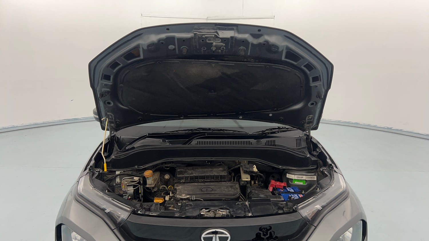 Used 2022 Tata Punch Pure MT Petrol Manual engine ENGINE & BONNET OPEN FRONT VIEW