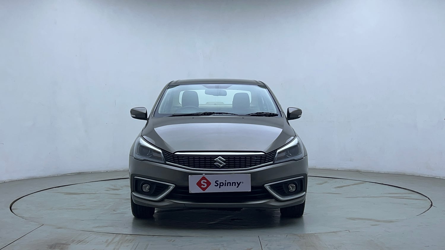 Used 2019 Maruti Suzuki Ciaz Alpha Hybrid 1.5 AT Petrol Automatic exterior FRONT VIEW