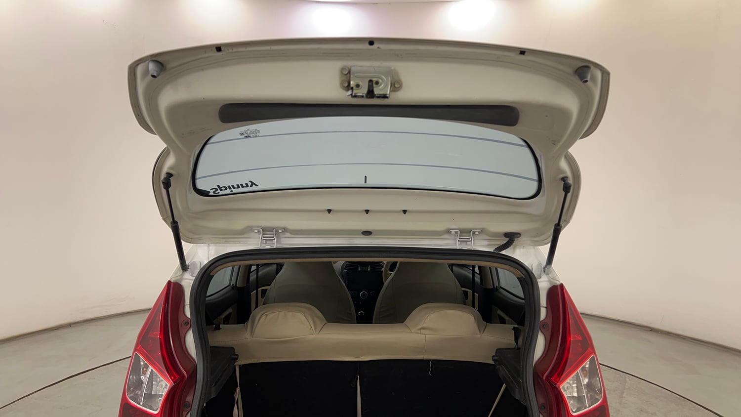 Used 2018 Hyundai Eon Magna + Petrol Manual interior DICKY DOOR OPEN VIEW