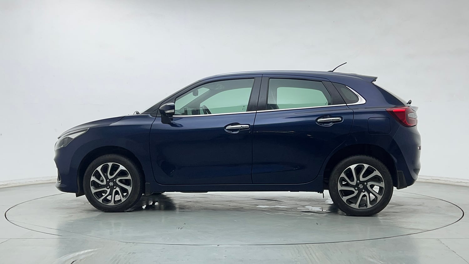 Used 2025 Maruti Suzuki Baleno Alpha MT Petrol Manual exterior LEFT SIDE VIEW