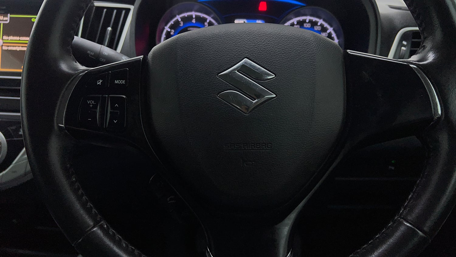 Used 2017 Maruti Suzuki Baleno Alpha 1.2 Petrol Manual top_features Airbags
