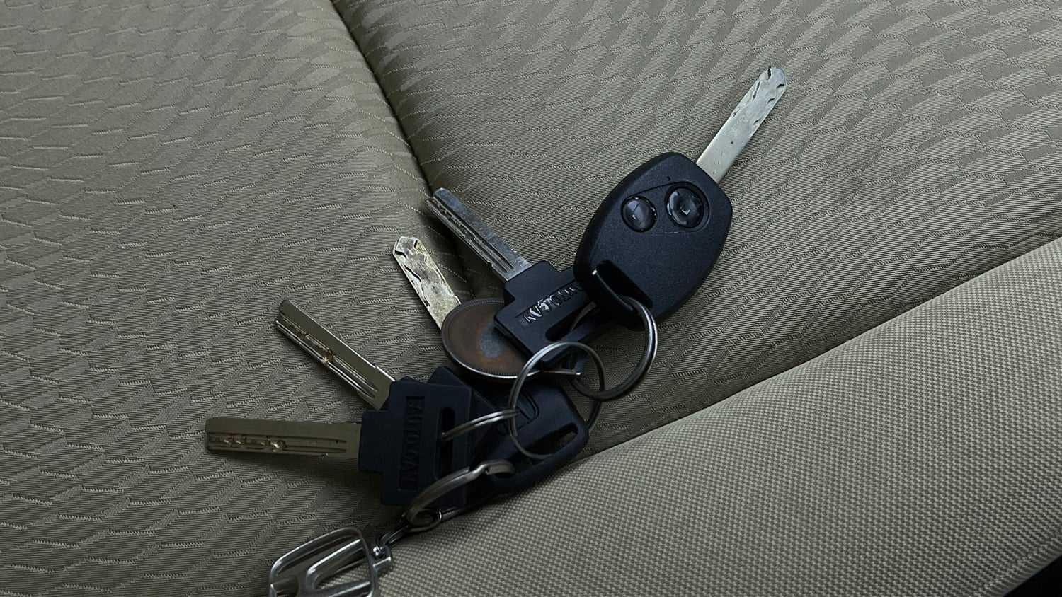 Used 2013 Honda Amaze 1.2 S i-VTEC Petrol Manual extra CAR KEY VIEW