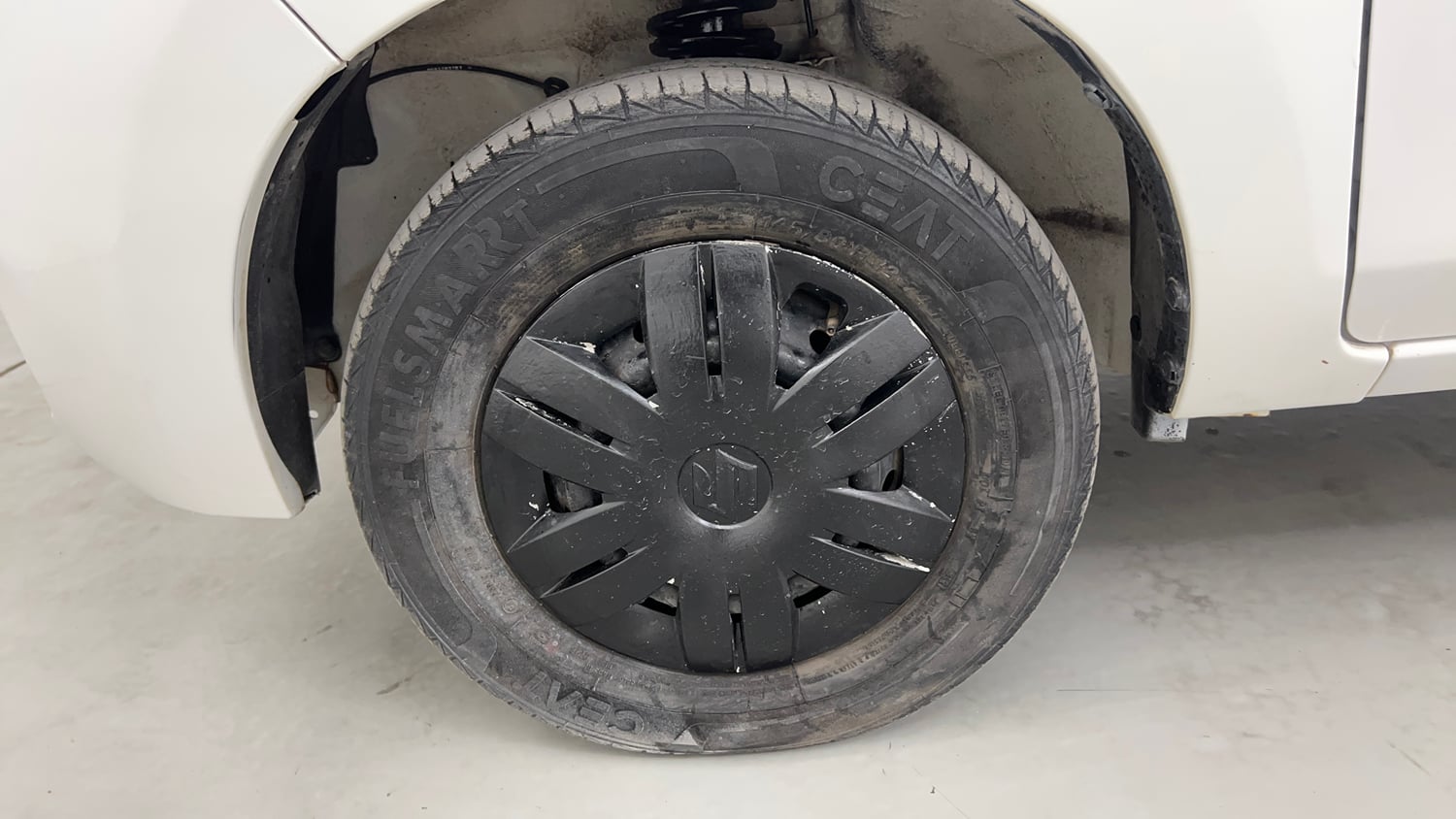 Used 2021 Maruti Suzuki Alto 800 LXi CNG Cng Manual tyres LEFT FRONT TYRE RIM VIEW