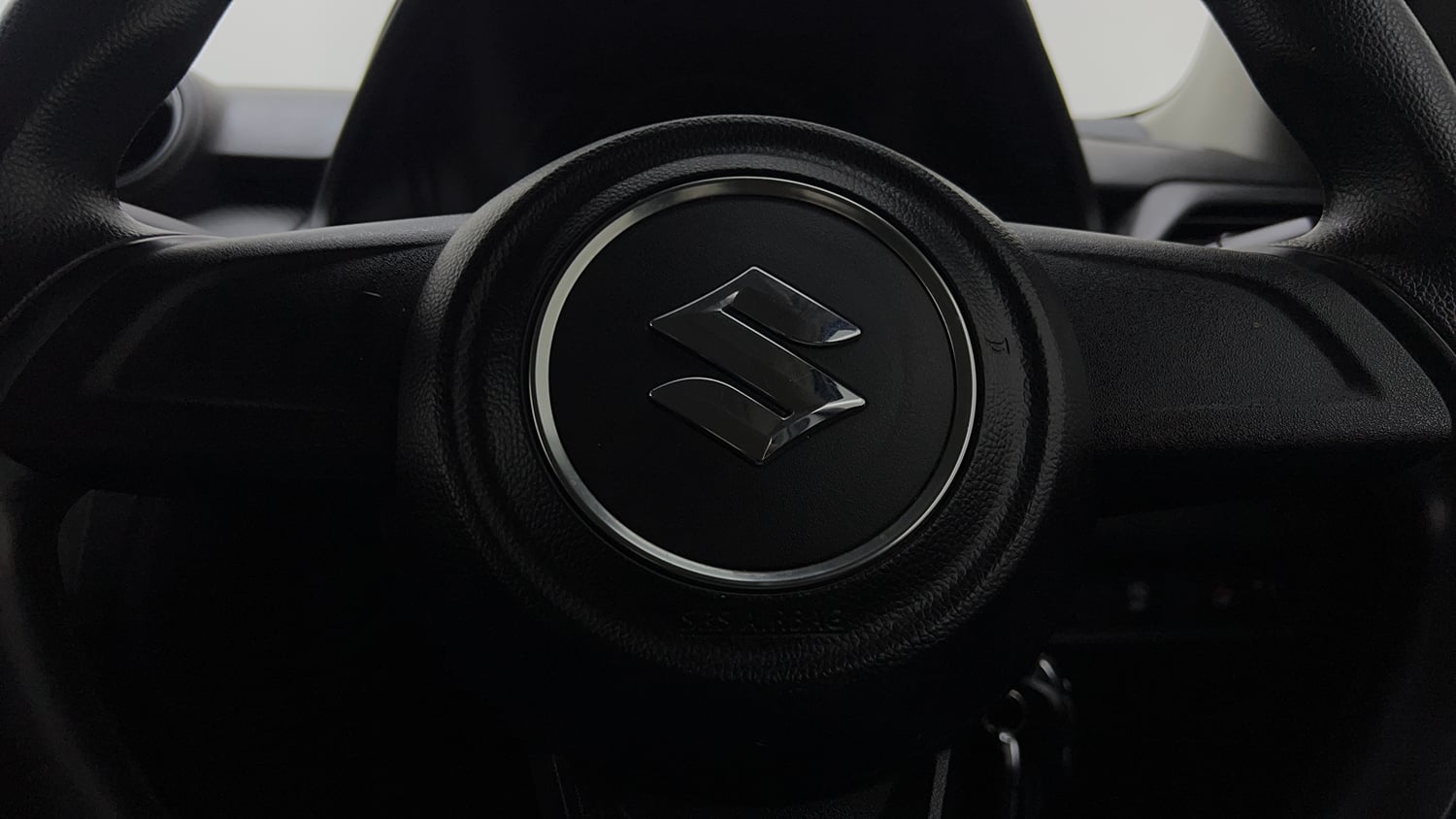 Used 2022 Maruti Suzuki Swift LXi Petrol Manual top_features Airbags