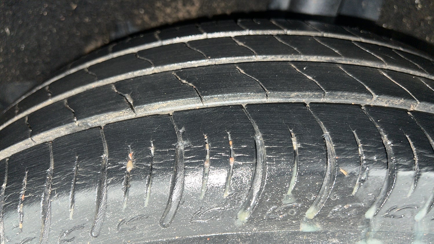 Used 2022 Maruti Suzuki Baleno Delta Petrol Manual tyres LEFT REAR TYRE TREAD VIEW