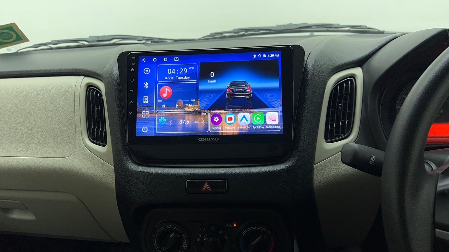 Used 2025 Maruti Suzuki Wagon R VXI 1.0 CNG Cng Manual top_features Integrated (in-dash) music system