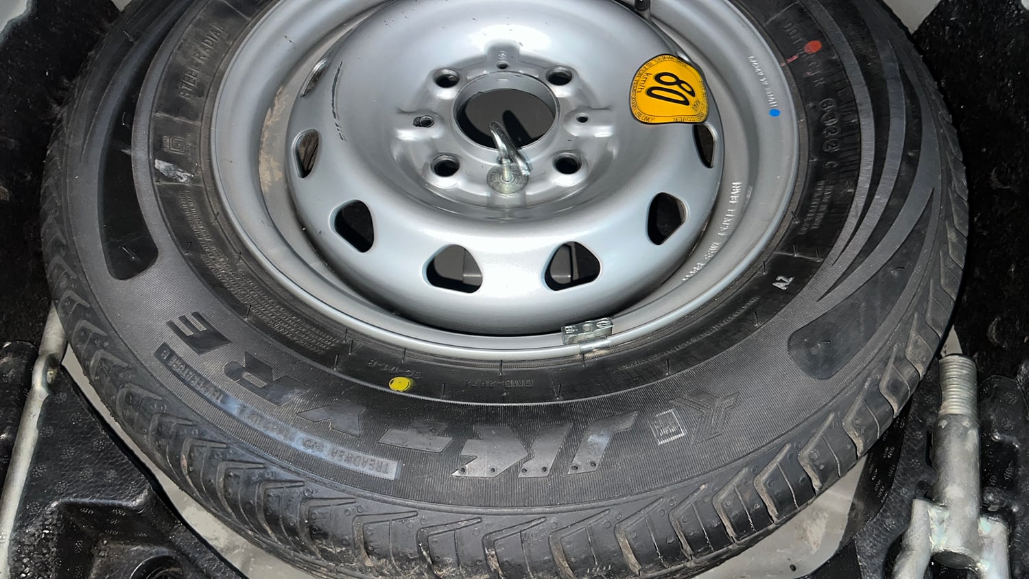 Used 2022 Tata Tigor XZ Plus CNG Cng Manual tyres SPARE TYRE VIEW