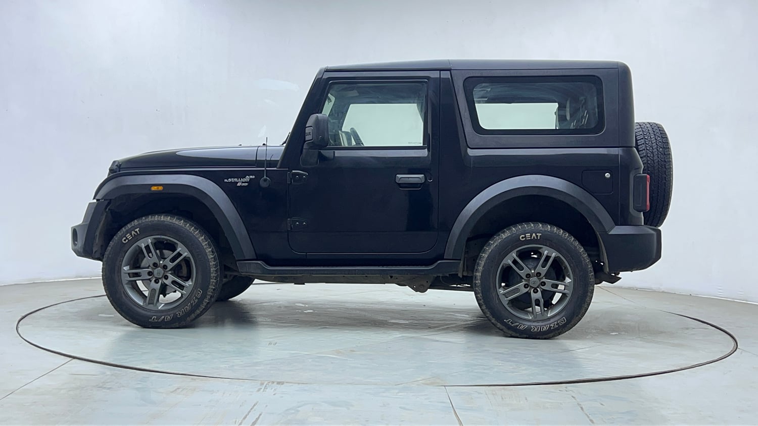 Used 2021 mahindra Thar LX Hard Top Petrol AT 4WD Petrol Automatic exterior LEFT SIDE VIEW